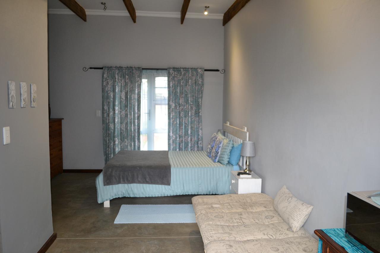 Travel North Guesthouse ซูเมบ ภายนอก รูปภาพ